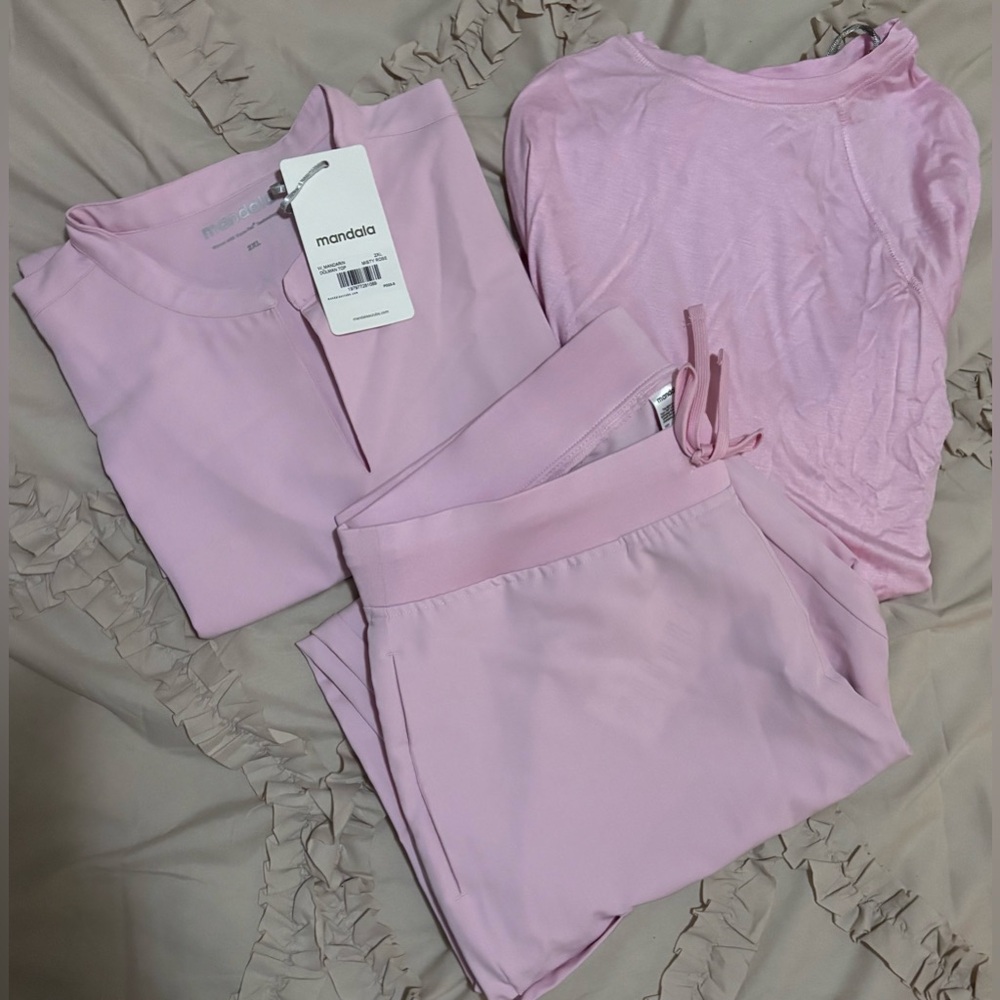 NWTS MANDALA Women's Scrub Set Misty Rose
